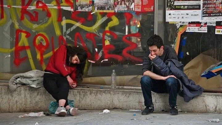 Spiegel: Μεγάλη αύξηση στην Ελλάδα το φθηνό και επικίνδυνο ναρκωτικό «σίσα»